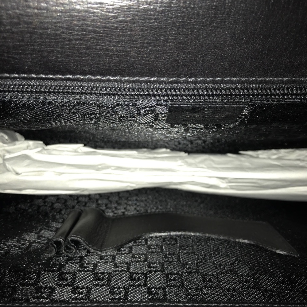 Original Gucci brief case with combination lock - Picture 4 of 5